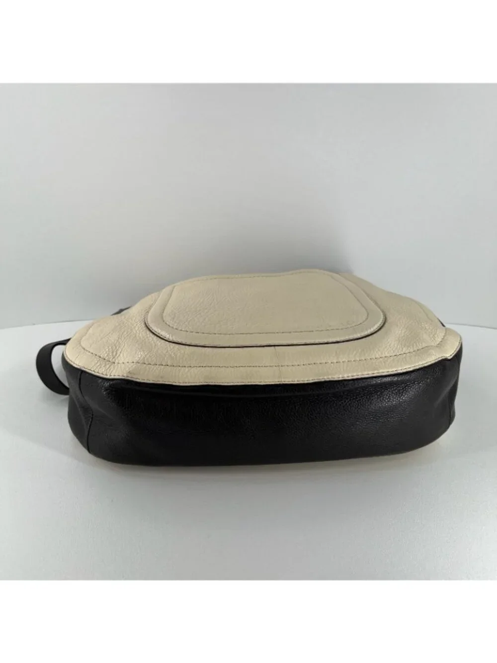 Tory Burch Sammy Hobo Shoulder Bag Womens Pebbled Leather Cream Black Colorblock